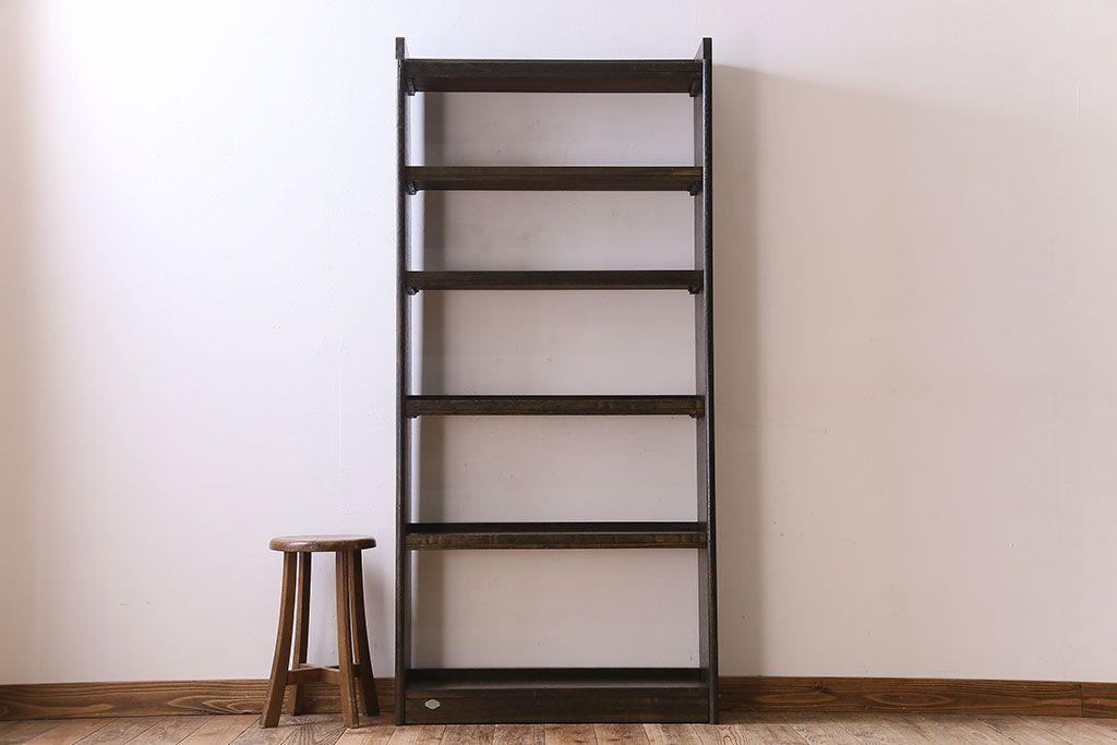 レトロ家具　和製アンティーク　昭和レトロ　古い木のシンプルな本棚(飾り棚)