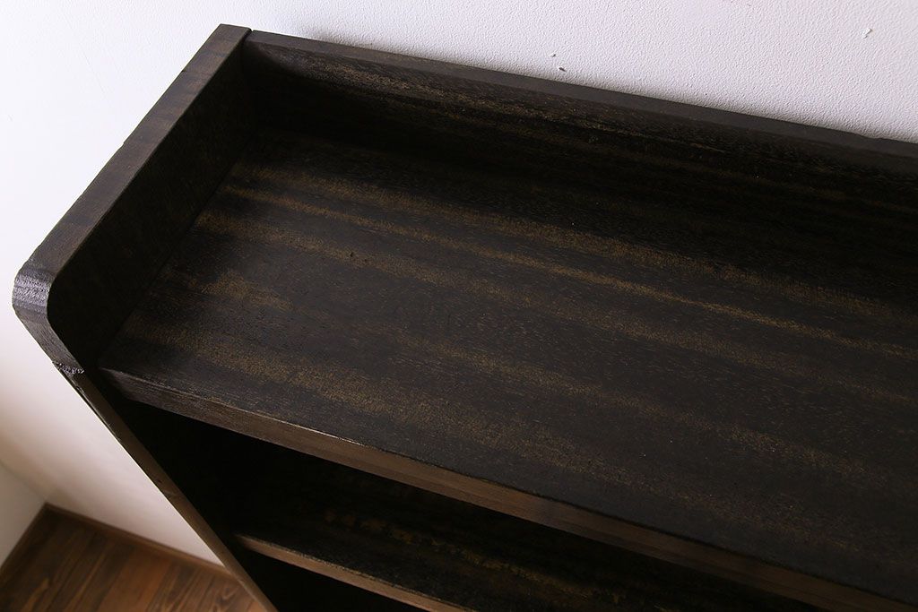 レトロ家具　和製アンティーク　昭和レトロ　古い木のシンプルな本棚(飾り棚)