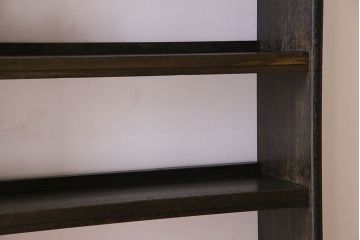 レトロ家具　和製アンティーク　昭和レトロ　古い木のシンプルな本棚(飾り棚)