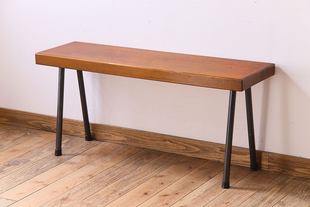 アンティーク家具　天板一枚板　和製アンティークのシンプルな鉄脚ベンチ