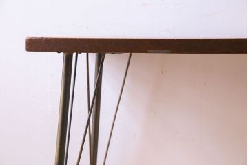 アンティーク家具　和製アンティーク　ラワン材製　天板一枚板のシンプルな鉄脚テーブル(2)