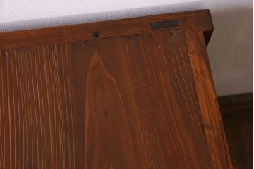 アンティーク家具　古民具・骨董　六尺　大正昭和期　縦桟引き戸の上品な時代箪笥ローボード(水屋箪笥、テレビ台、キャビネット、収納棚)(1)