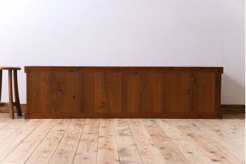 アンティーク家具　古民具・骨董　六尺　大正昭和期　縦桟引き戸の上品な時代箪笥ローボード(水屋箪笥、テレビ台、キャビネット、収納棚)(1)