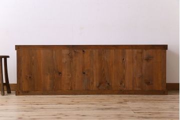 アンティーク家具　古民具・骨董　六尺　大正昭和期　縦桟引き戸の上品な時代箪笥ローボード(水屋箪笥、テレビ台、キャビネット、収納棚)(2)