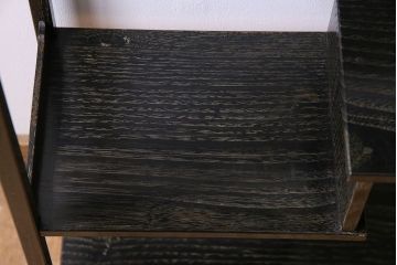 アンティーク家具　和製アンティーク　古い木の味わい深いシンプルな飾り棚(陳列棚)