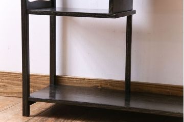 アンティーク家具　和製アンティーク　古い木の味わい深いシンプルな飾り棚(陳列棚)