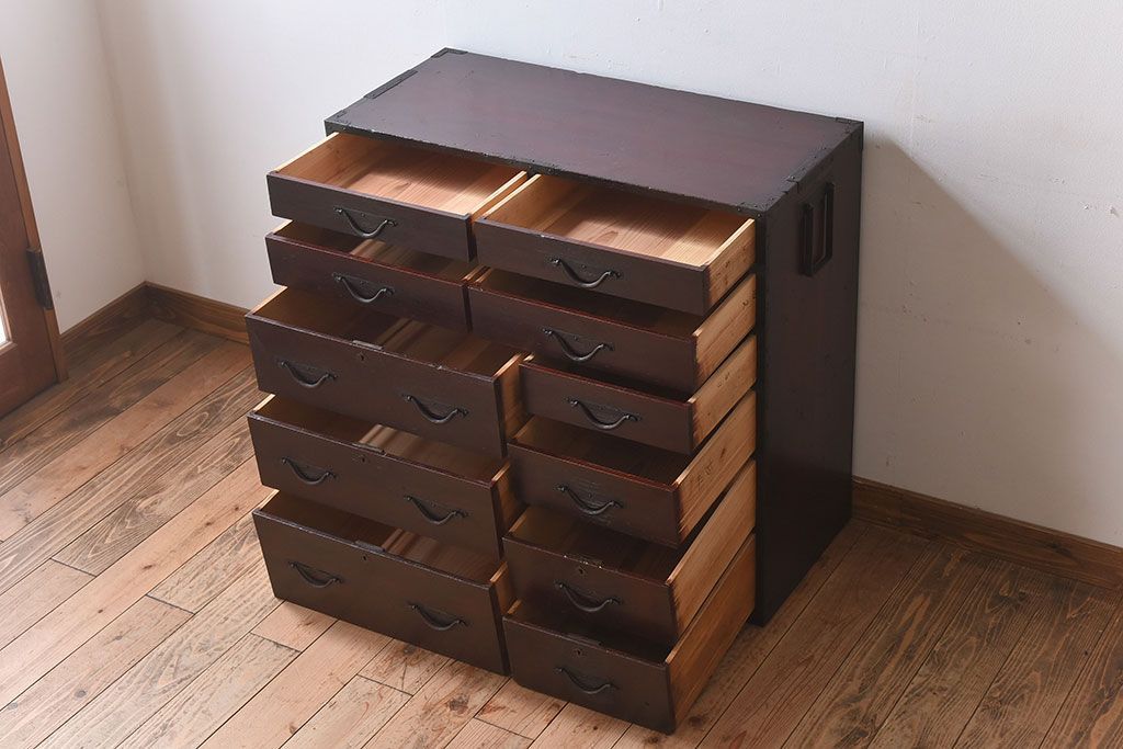 アンティーク家具　明治大正期　前面檜材　和風なアンティークチェスト(衣装箪笥)