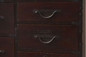 アンティーク家具　明治大正期　前面檜材　和風なアンティークチェスト(衣装箪笥)