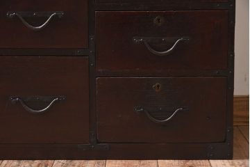 アンティーク家具　明治大正期　前面檜材　和風なアンティークチェスト(衣装箪笥)