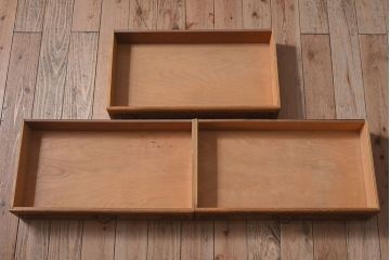 ヴィンテージ家具　オーク材製　彫刻がエレガントなフランスビンテージのチェスト(引き出し)(2)