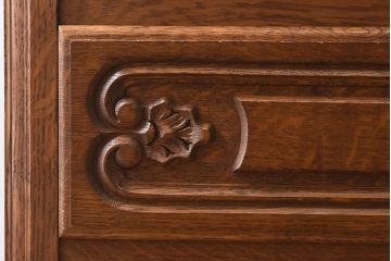 ヴィンテージ家具　オーク材製　彫刻がエレガントなフランスビンテージのチェスト(引き出し)(2)