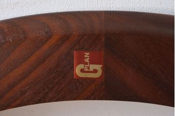 ヴィンテージ家具　G-plan(ジープラン)　北欧ビンテージ　チーク材　ガラストップラウンドテーブル(センターテーブル・コーヒーテーブル)(2)