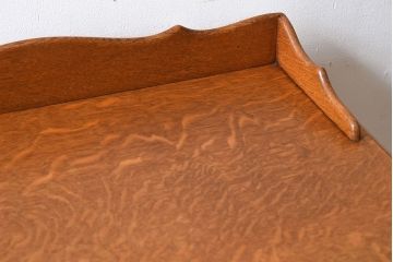 ヴィンテージ家具　オーク材製　彫刻がエレガントなフランスビンテージのチェスト(引き出し)(3)