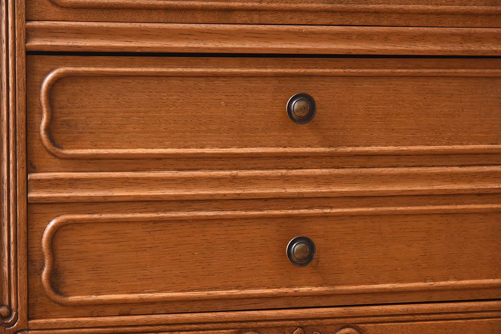 ヴィンテージ家具　オーク材製　彫刻がエレガントなフランスビンテージのチェスト(引き出し)(3)