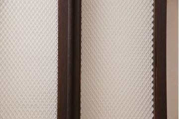 和製アンティーク　大正ロマン　プレスガラスの味わいと色ガラスが美しいガラスドア2枚セット(窓)(3)