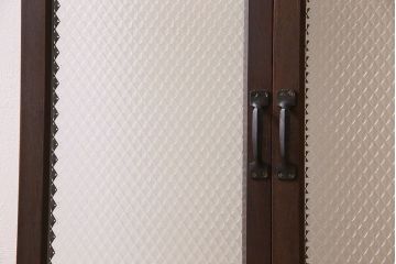 和製アンティーク　大正ロマン　プレスガラスと色ガラスを使用したノスタルジックなガラスドア2枚セット(窓)
