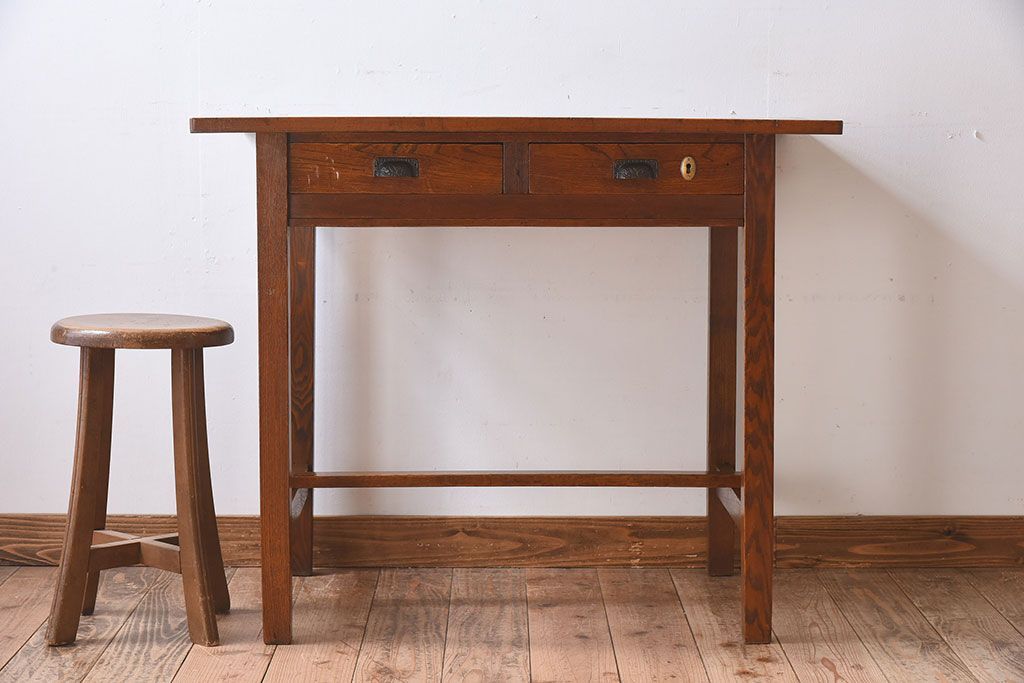 レトロ家具　昭和レトロ　栓材　シンプルな平机(アンティークデスク)