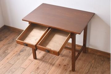 レトロ家具　昭和レトロ　栓材　シンプルな平机(アンティークデスク)