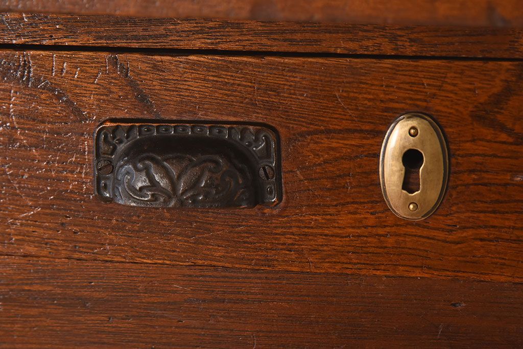 レトロ家具　昭和レトロ　栓材　シンプルな平机(アンティークデスク)