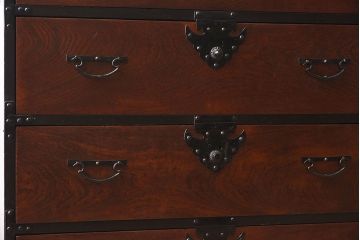 アンティーク家具　古民具・骨董　前面欅材玉杢　一本物!重厚な存在感のアンティーク衣装箪笥