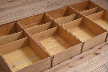 アンティーク家具　イギリスアンティーク　作業台付き!オーク材製のぬくもりあふれる両袖机(2)