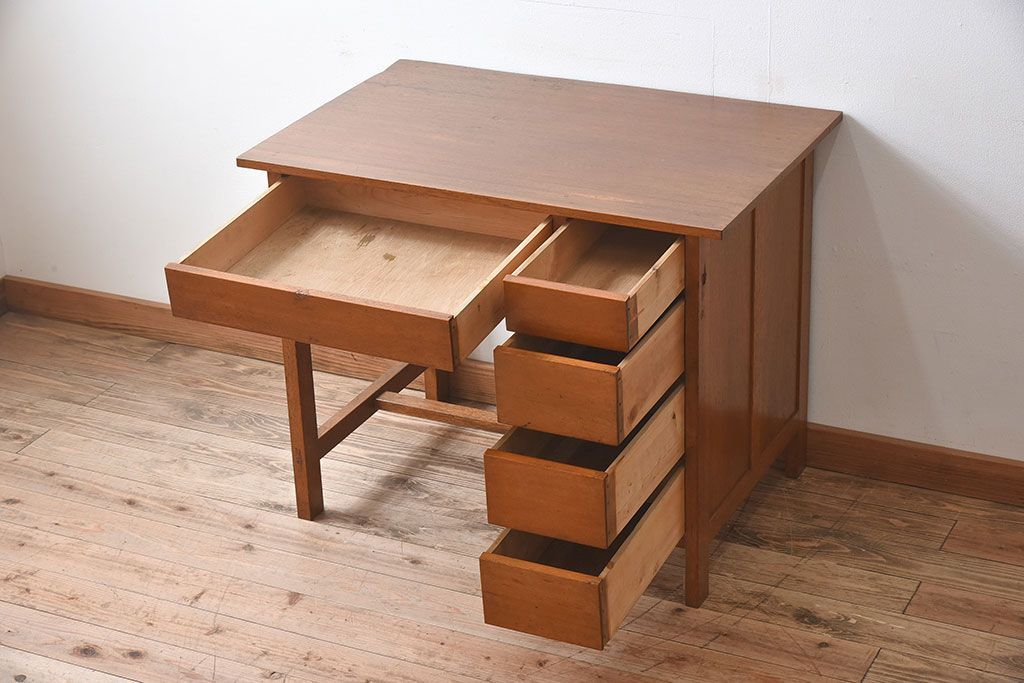 レトロ家具　ラワン材製　シンプル　昭和レトロな古い木の片袖机(3)