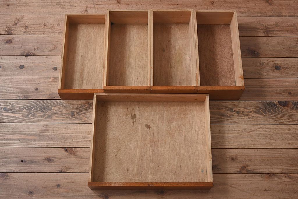 レトロ家具　ラワン材製　シンプル　昭和レトロな古い木の片袖机(3)