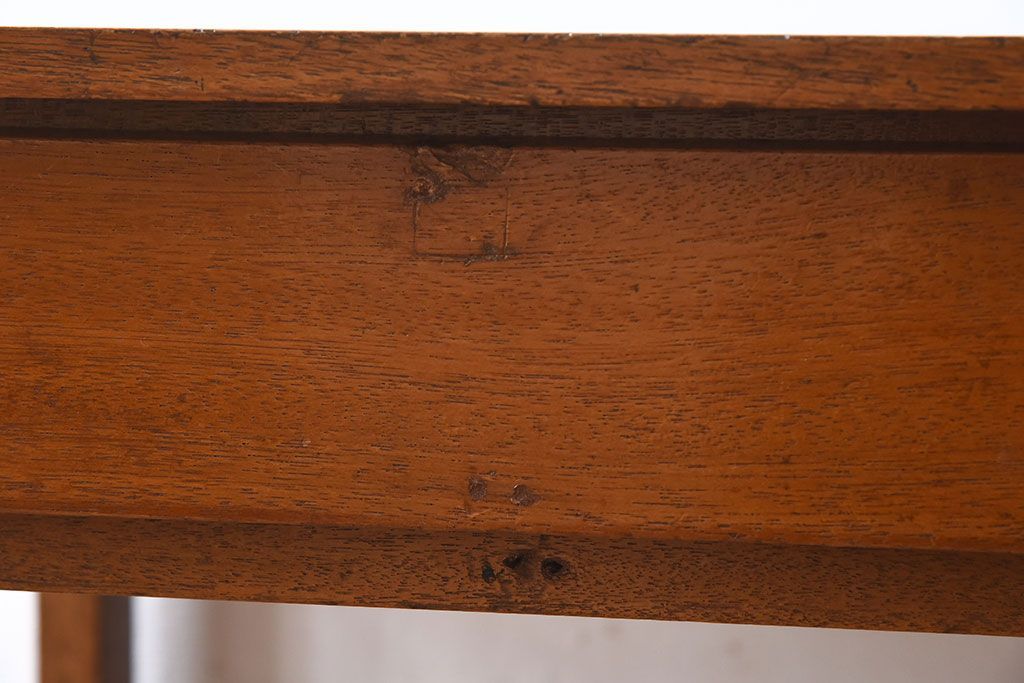 レトロ家具　ラワン材製　シンプル　昭和レトロな古い木の片袖机(3)