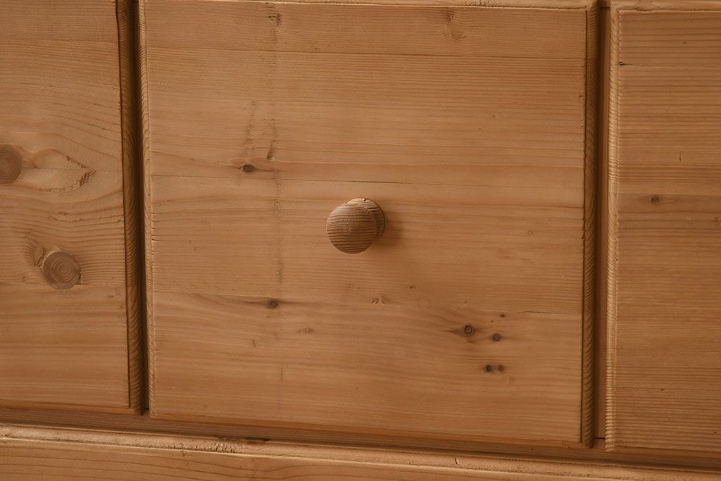 アンティーク家具 フランスアンティーク パイン材 木のぬくもり溢れるカップボード(食器棚、キャビネット)