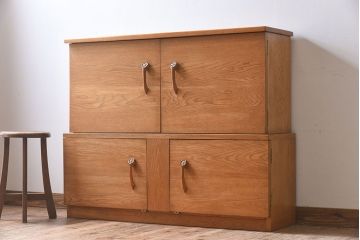 ヴィンテージ家具　北欧ビンテージ　オーク材　シンプルなスタッキングキャビネット