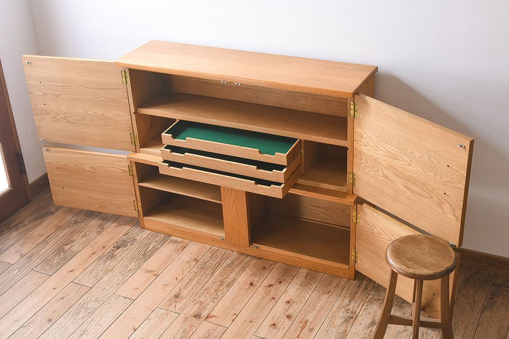 ヴィンテージ家具　北欧ビンテージ　オーク材　シンプルなスタッキングキャビネット