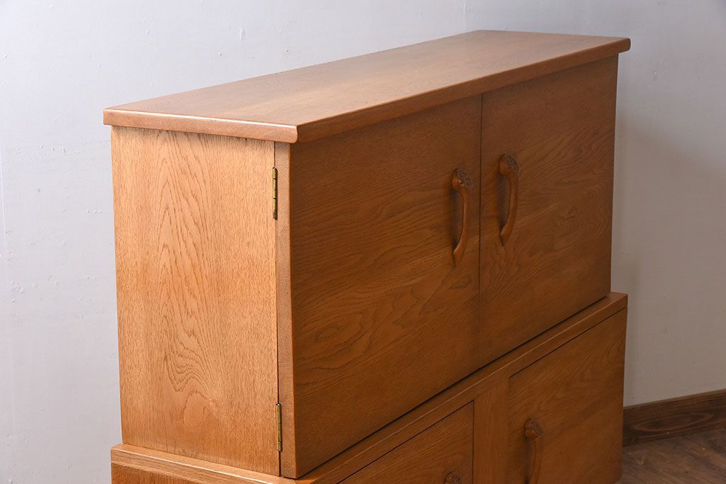 ヴィンテージ家具　北欧ビンテージ　オーク材　シンプルなスタッキングキャビネット