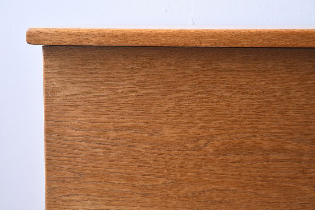 ヴィンテージ家具　北欧ビンテージ　オーク材　シンプルなスタッキングキャビネット