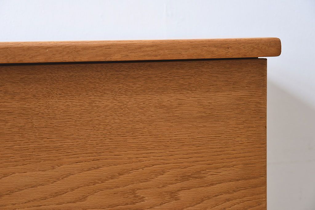 ヴィンテージ家具　北欧ビンテージ　オーク材　シンプルなスタッキングキャビネット