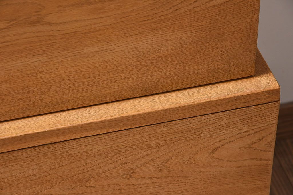 ヴィンテージ家具　北欧ビンテージ　オーク材　シンプルなスタッキングキャビネット