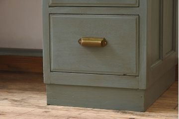 アンティーク家具　アンティークペイント　薄型　ナラ材製のかわいい両袖机