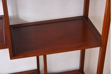 民芸家具　花梨材製のシンプルな飾り棚(陳列棚、カリン材)