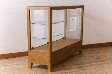 レトロ家具　昭和レトロ　引き出し付き!和製アンティークのナラ材製ガラスケース