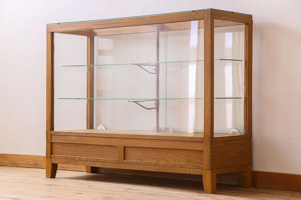 レトロ家具　昭和レトロ　引き出し付き!和製アンティークのナラ材製ガラスケース