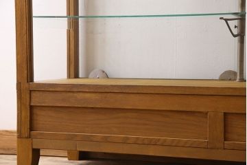 レトロ家具　昭和レトロ　引き出し付き!和製アンティークのナラ材製ガラスケース