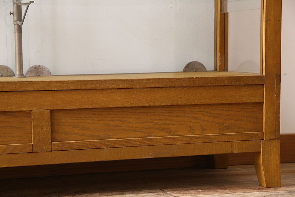 レトロ家具　昭和レトロ　引き出し付き!和製アンティークのナラ材製ガラスケース