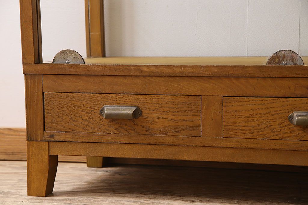 レトロ家具　昭和レトロ　引き出し付き!和製アンティークのナラ材製ガラスケース