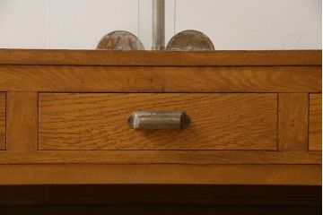 レトロ家具　昭和レトロ　引き出し付き!和製アンティークのナラ材製ガラスケース