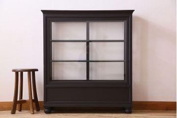 アンティーク家具　和モダン　脚付き!シックなアンティークのペイントガラスケース