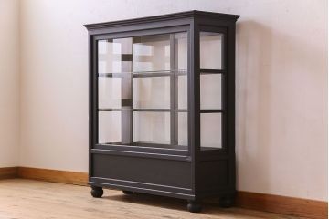 アンティーク家具　和モダン　脚付き!シックなアンティークのペイントガラスケース