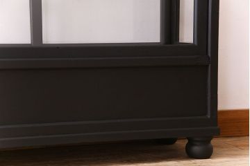 アンティーク家具　和モダン　脚付き!シックなアンティークのペイントガラスケース