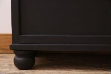 アンティーク家具　和モダン　脚付き!シックなアンティークのペイントガラスケース