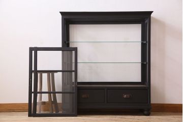 アンティーク家具　和モダン　脚付き!シックなアンティークのペイントガラスケース
