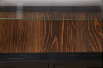 アンティーク家具　和モダン　脚付き!シックなアンティークのペイントガラスケース