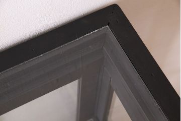 アンティーク家具　和モダン　脚付き!シックなアンティークのペイントガラスケース